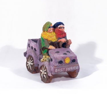 Lucia Taylor Miller, (1928–2019) “Best Friends” (2015) painted terra cotta, 7 x 4 x 7 in. COLLECTION OF LISA JAHN-CLOUGH/COURTESY MONHEGAN MUSEUM OF ART AND HISTORY