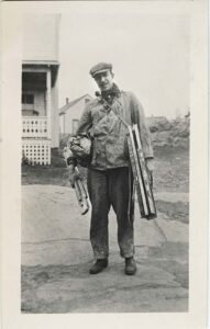 George Bellows (1882–1925) ready for a day of painting.