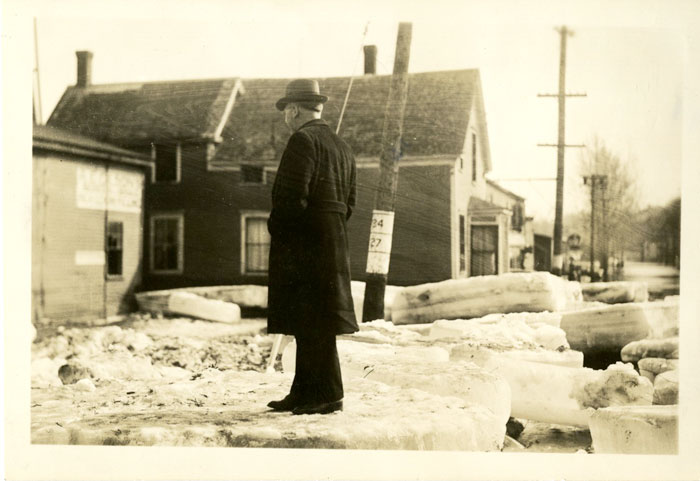 Ice on the streets of Gardiner, approximately where the Hannaford grocery store currently stands. PHOTO: MAINE MARITIME MUSEUM